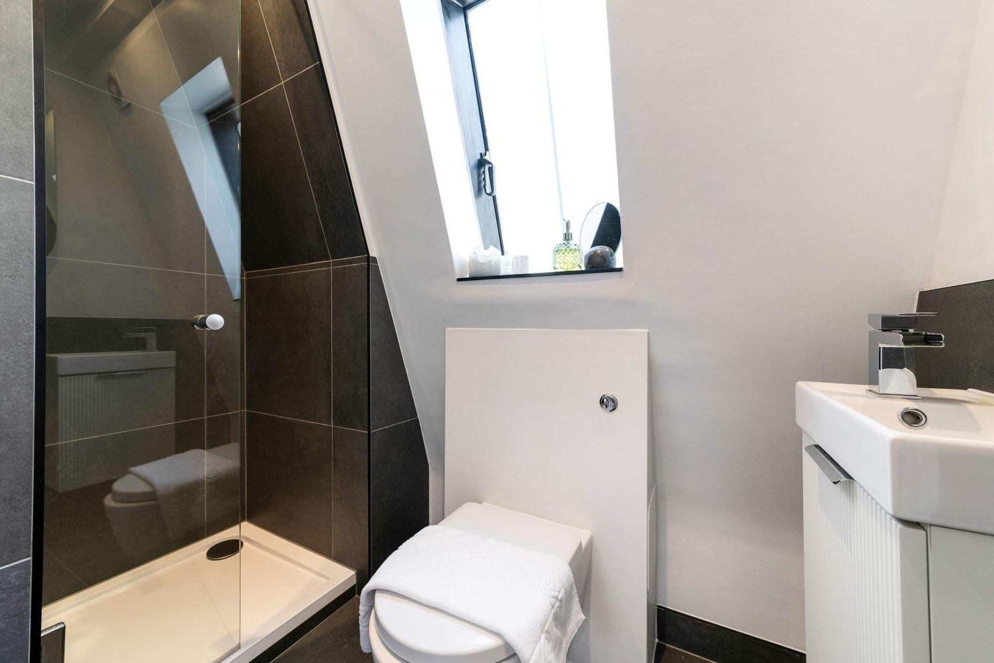 Premium Hyde Park Townhouse By Madestays * London